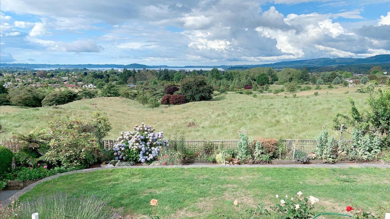 Panoramic View Apartment Without A Kitchen Rotorua Bagian luar foto